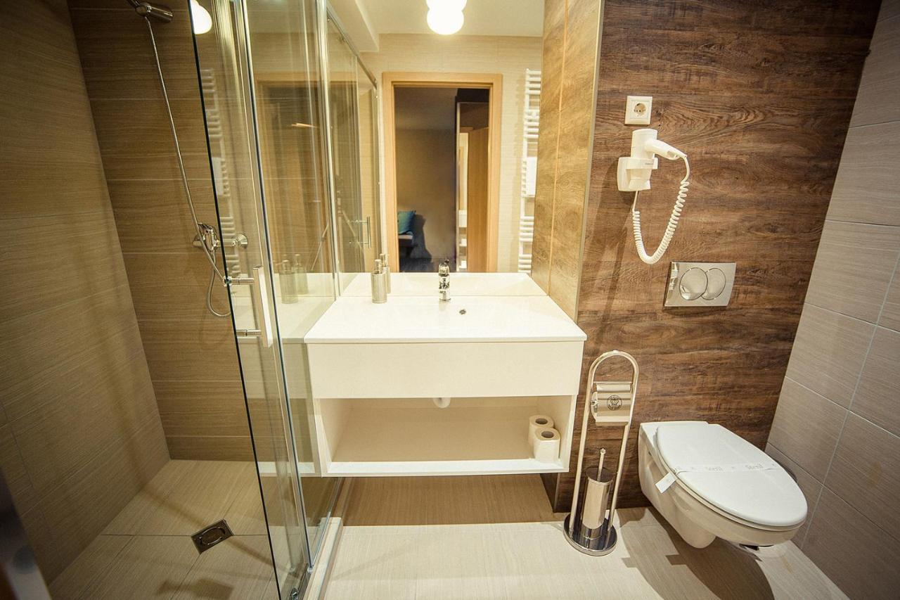 Orion Apartman ชาร์วาร์ ภายนอก รูปภาพ